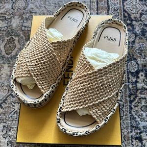 Fendi Rafia crisscross logo slide sandals